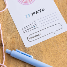 Cargar imagen en el visor de la galería, Calendario mesa de tarjetas 2026 72kilos