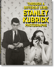 Cargar imagen en el visor de la galería, Stanley Kubrick Photographs. Through a Different Lens