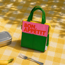 Cargar imagen en el visor de la galería, BOLSA DE ALMUERZO BUEN PROVECHO MULTICOLOR ROSA HF