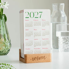 Cargar imagen en el visor de la galería, Calendario mesa de tarjetas 2027 - Defreds