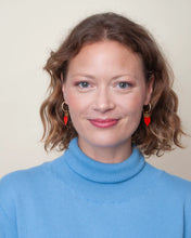 Cargar imagen en el visor de la galería, Pendientes Corazones Wonderland